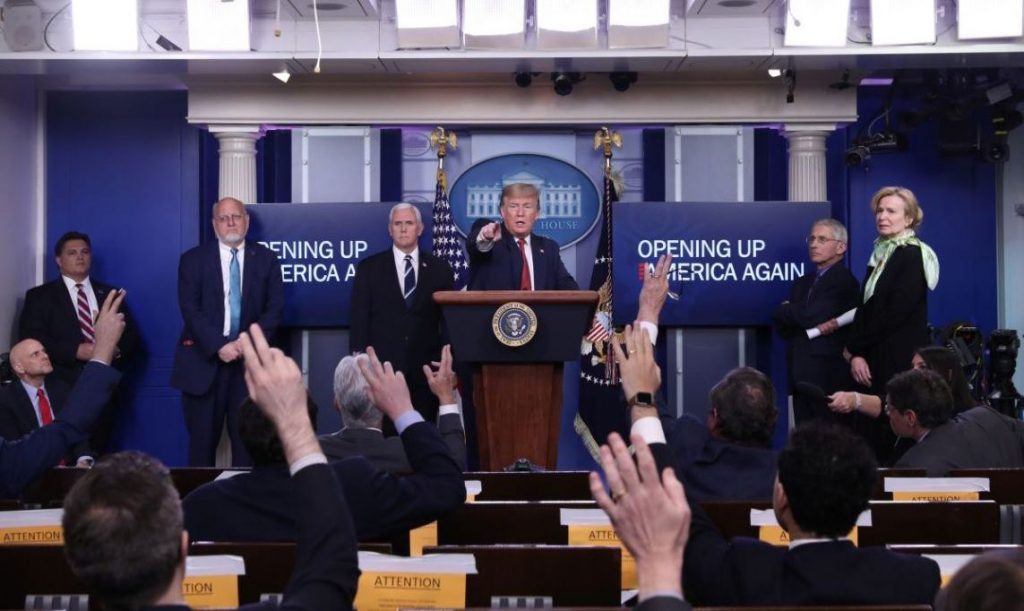 Трамп объявляет о прекращении финансирования ВОЗ