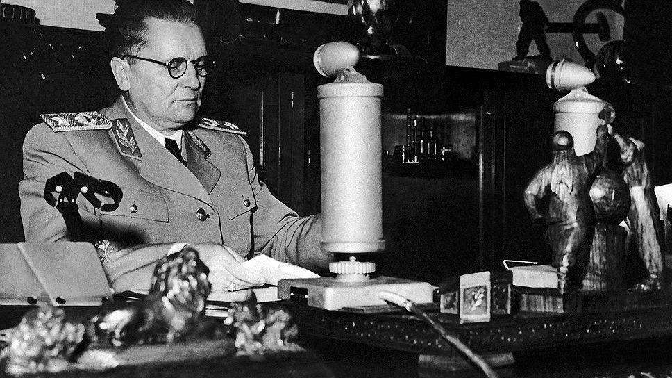 tito09.jpg