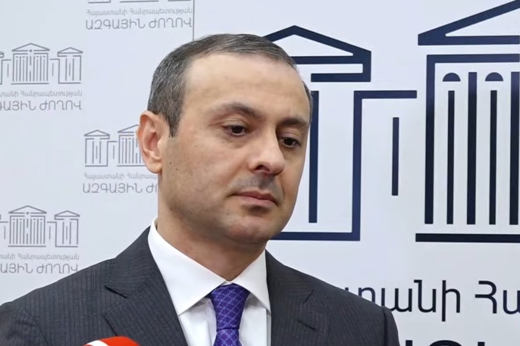 grigorian18092501.jpg