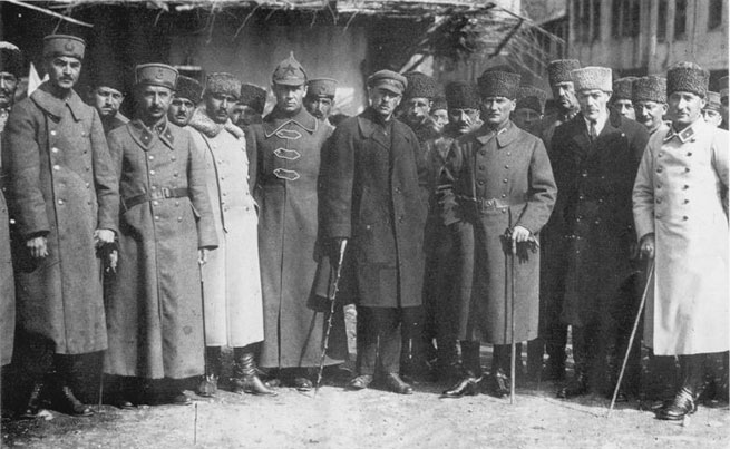 греция ататюрк и ов и азерб дипломаты.jpg